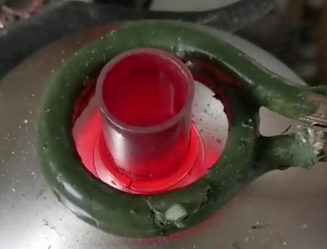 高頻焊機(jī)，不單純只是焊接銅管鋁管，還可以焊接不銹鋼鐵更各類異種金屬釬焊