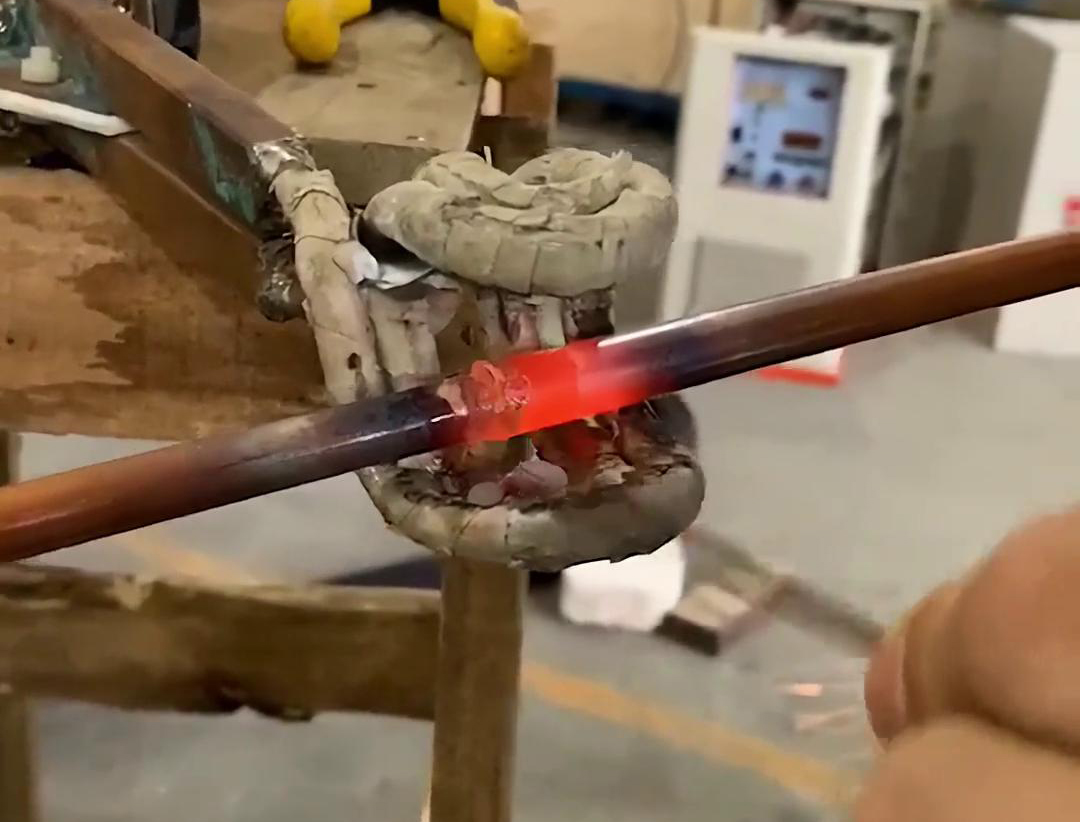 手持式高頻焊機，橫豎焊接銅管，方便操作